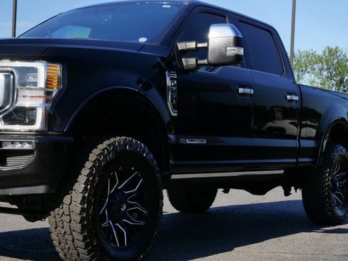 Used 2022 Ford F250 Platinum w/ Tremor Off-Road Package AWD/4WD image 51