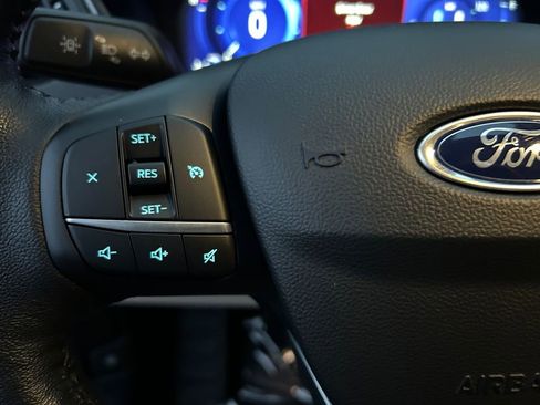 Used 2020 Ford Escape SE Sport image 17