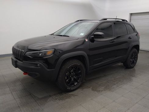Used 2022 Jeep Cherokee Trailhawk w/ Trailer Tow Group AWD/4WD image 2