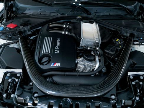 Used 2019 BMW M4 CS w/ Executive Package image 93