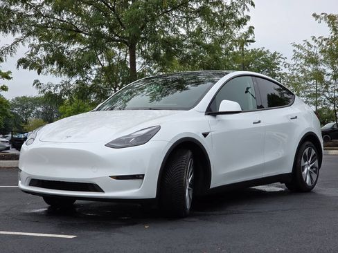 Used 2023 Tesla Model Y Long Range AWD/4WD image 20