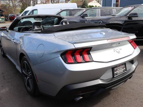 Used 2024 Ford Mustang Premium image 3