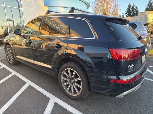 Used 2017 Audi Q7 3.0T Prestige image 4