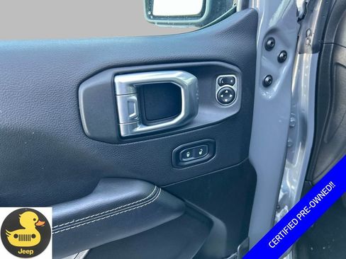 Used 2023 Jeep Wrangler Unlimited Sahara image 21