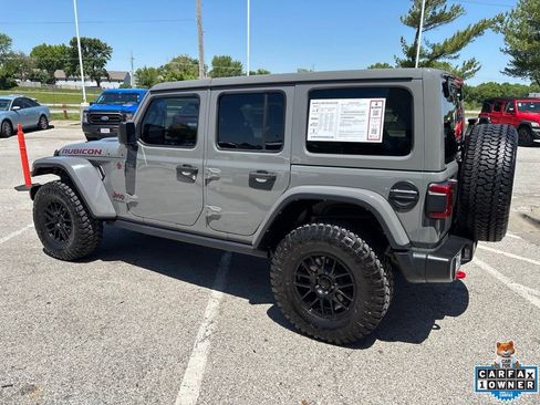 Used 2022 Jeep Wrangler Unlimited Rubicon w/ LED Lighting Group AWD/4WD image 18