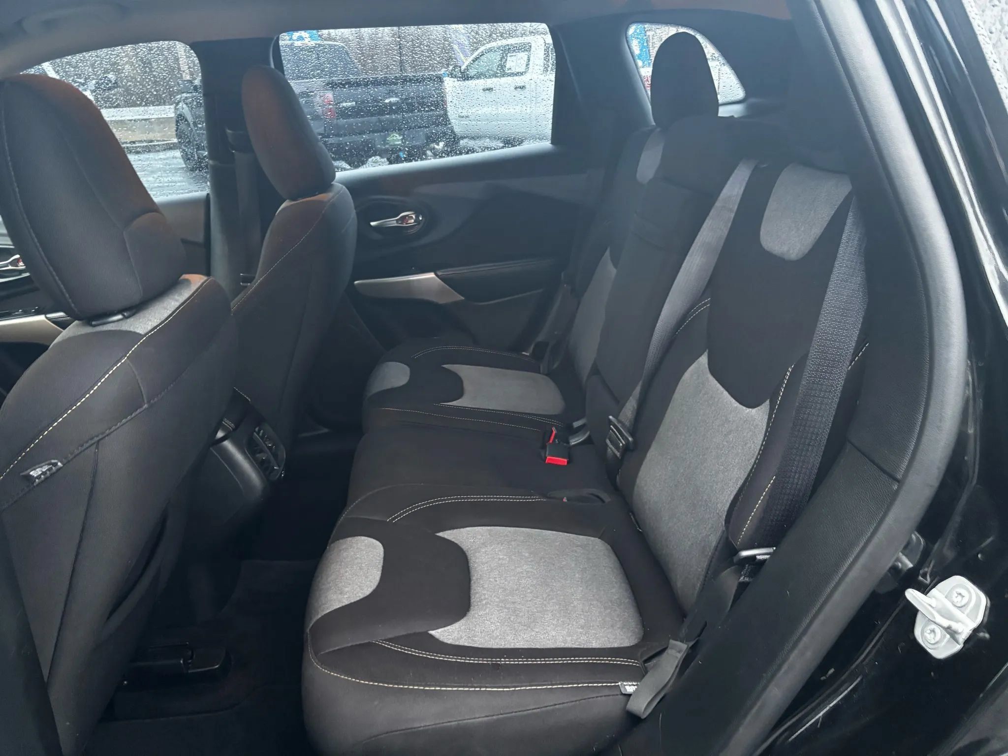 Used 2017 Jeep Cherokee Sport AWD/4WD image 20