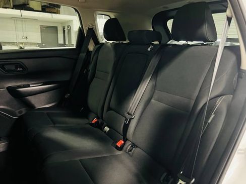 Used 2024 Nissan Rogue S FWD image 22