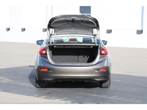 Used 2014 MAZDA MAZDA3 i Touring image 31