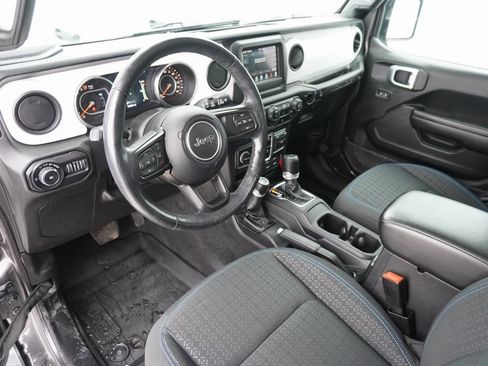 Used 2021 Jeep Wrangler Unlimited Islander image 15