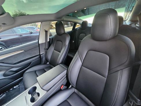 Used 2022 Tesla Model 3 image 36