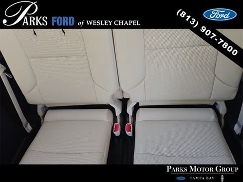 Used 2023 Lexus GX 460 Premium image 16
