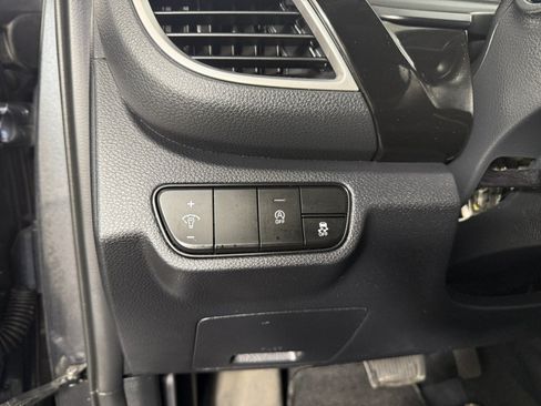 Used 2025 Kia Seltos S AWD/4WD image 21