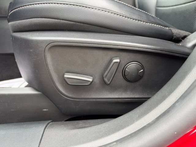 Used 2022 Ford Escape Titanium FWD image 21