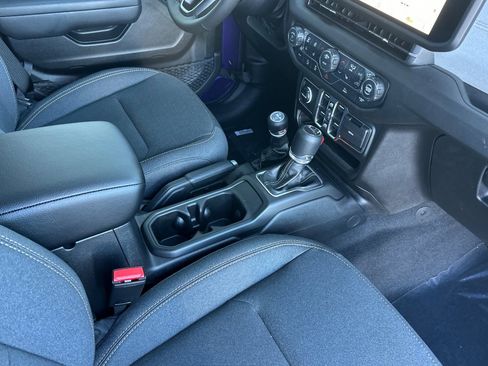 New 2026 Jeep Gladiator Sport image 17