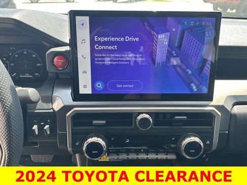 Used 2024 Toyota Tacoma TRD Off-Road w/ TRD Off Road Premium Package AWD/4WD image 18