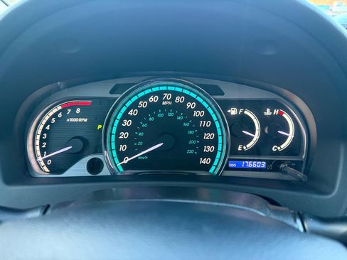 Used 2013 Toyota Venza XLE image 14