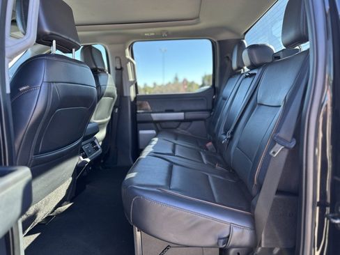 Used 2025 Ford F250 Lariat image 35