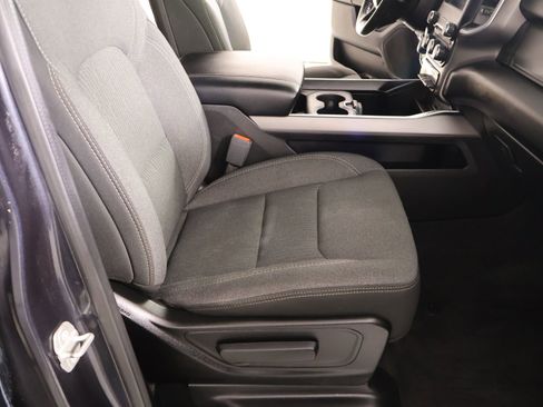 Used 2020 RAM 1500 Big Horn AWD/4WD image 12