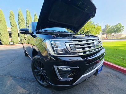 Used 2018 Ford Expedition Limited w/ Equipment Group 301A