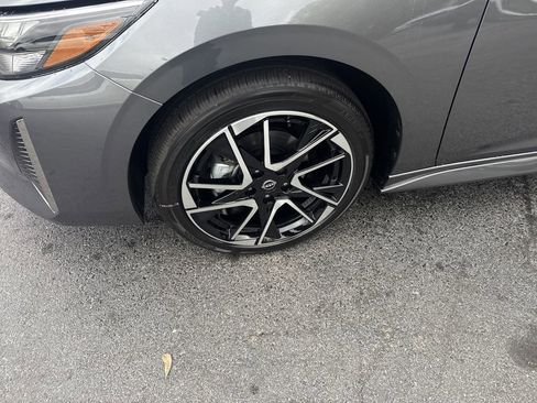 New 2025 Nissan Sentra SR FWD image 20