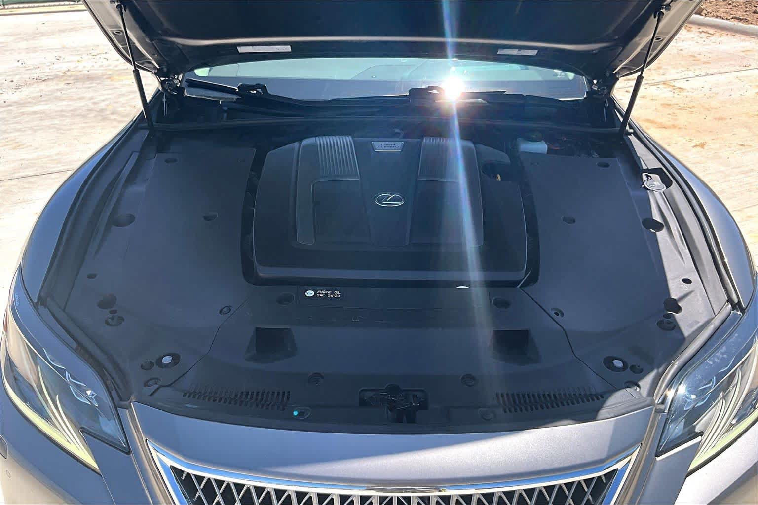 Used 2018 Lexus LS 500 w/ Luxury Package RWD image 29