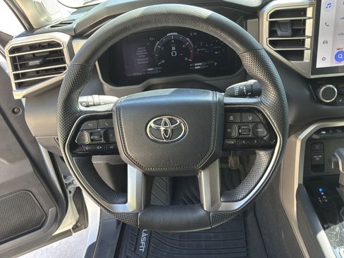 Used 2024 Toyota Tundra Limited AWD/4WD image 18