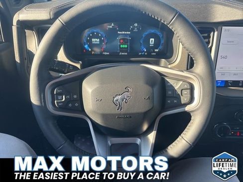 New 2025 Ford Bronco Outer Banks AWD/4WD image 17
