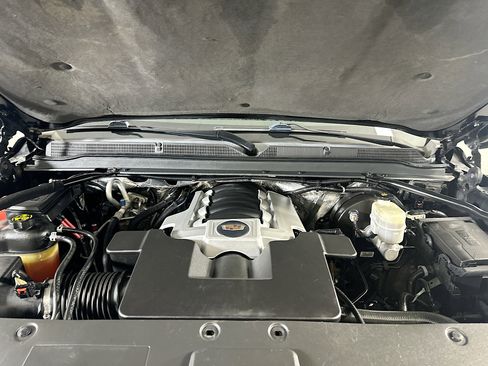 Used 2016 Cadillac Escalade Premium RWD image 36