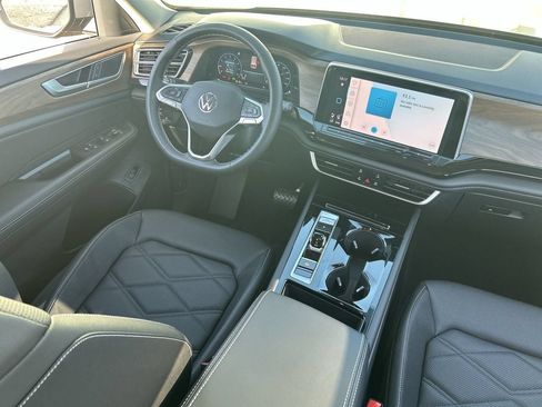 New 2026 Volkswagen Atlas SE FWD image 10
