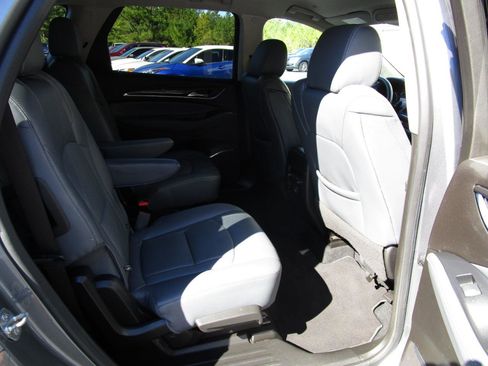Used 2021 Buick Enclave Essence w/ Trailering Package, 5000 lbs. FWD image 24