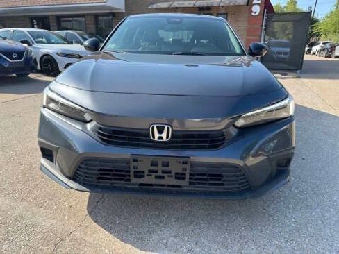 Used 2024 Honda Civic Sport image 2