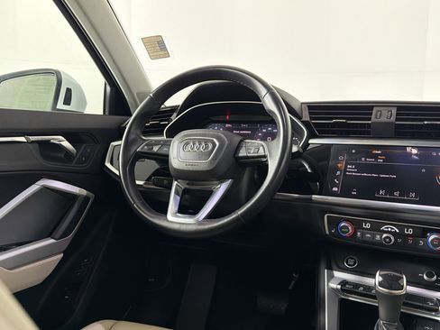 Used 2023 Audi Q3 2.0T Premium w/ Convenience Package AWD/4WD image 27