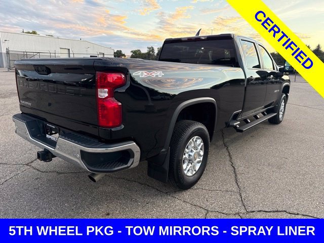Used 2024 Chevrolet Silverado 3500 W/T AWD/4WD image 11