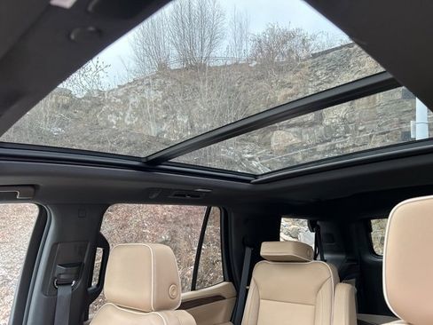 Used 2024 Chevrolet Tahoe Premier image 36