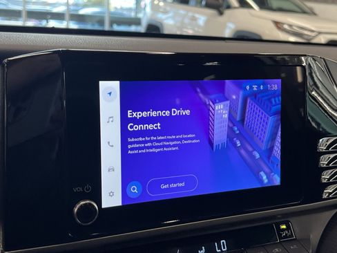 Used 2025 Toyota Camry SE image 18