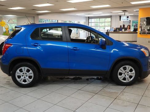 Used 2016 Chevrolet Trax LS FWD image 15