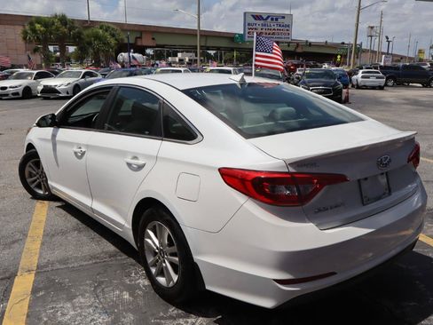 Used 2016 Hyundai Sonata SE FWD image 5