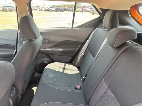 Used 2024 Nissan Kicks SV w/ Exterior Package FWD image 32