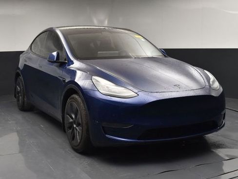 Used 2021 Tesla Model Y Long Range image 2