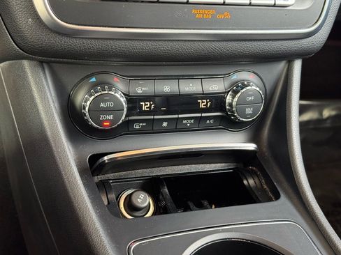 Used 2018 Mercedes-Benz CLA 250 CLA 250 image 34