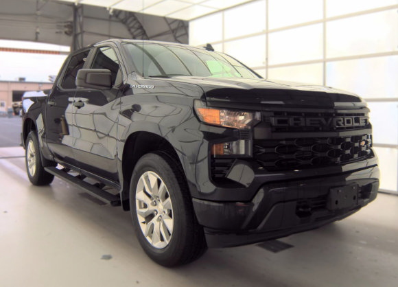 Used 2022 Chevrolet Silverado 1500 Custom AWD/4WD image 5