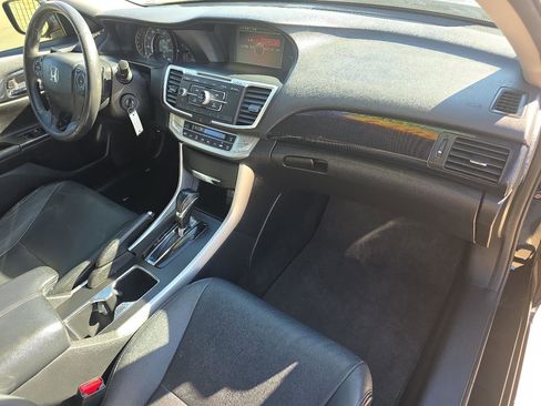 Used 2014 Honda Accord Sport image 20