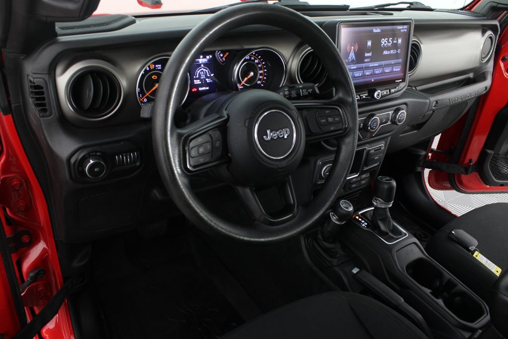 Used 2021 Jeep Wrangler Unlimited Sport AWD/4WD image 8