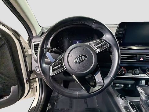 Used 2021 Kia Seltos S AWD/4WD image 13