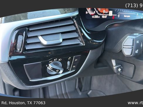 Used 2022 BMW 530i w/ Premium Package RWD image 27