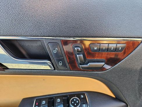 Used 2011 Mercedes-Benz E 550 Cabriolet image 15