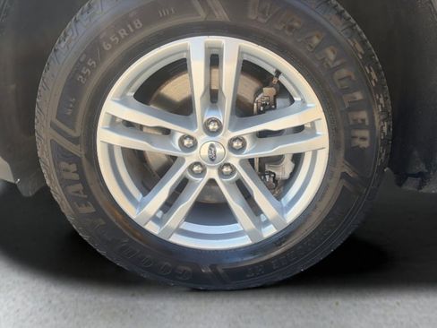 Used 2022 Ford Explorer 4WD image 24