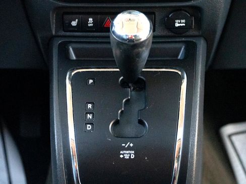 Used 2017 Jeep Patriot High Altitude image 27