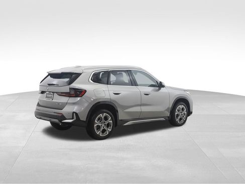Used 2025 BMW X1 xDrive28i w/ Convenience Package image 5