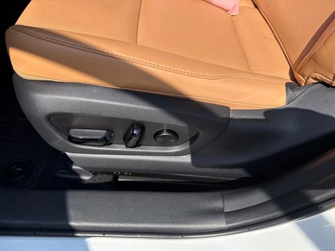 Used 2024 Lexus UX 250h AWD w/ Premium Package image 13